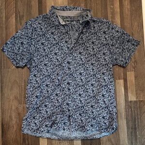 Savane Men's Navy and White Leaf Print Shirt